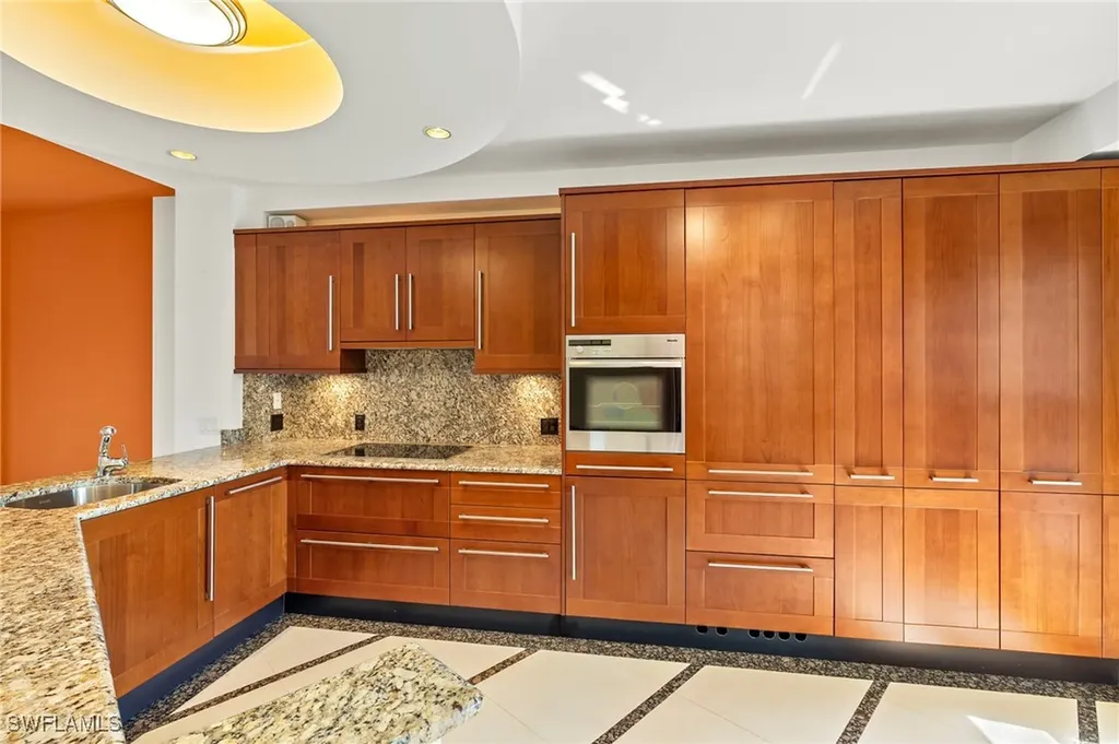625 La Peninsula Boulevard Naples FL 34113