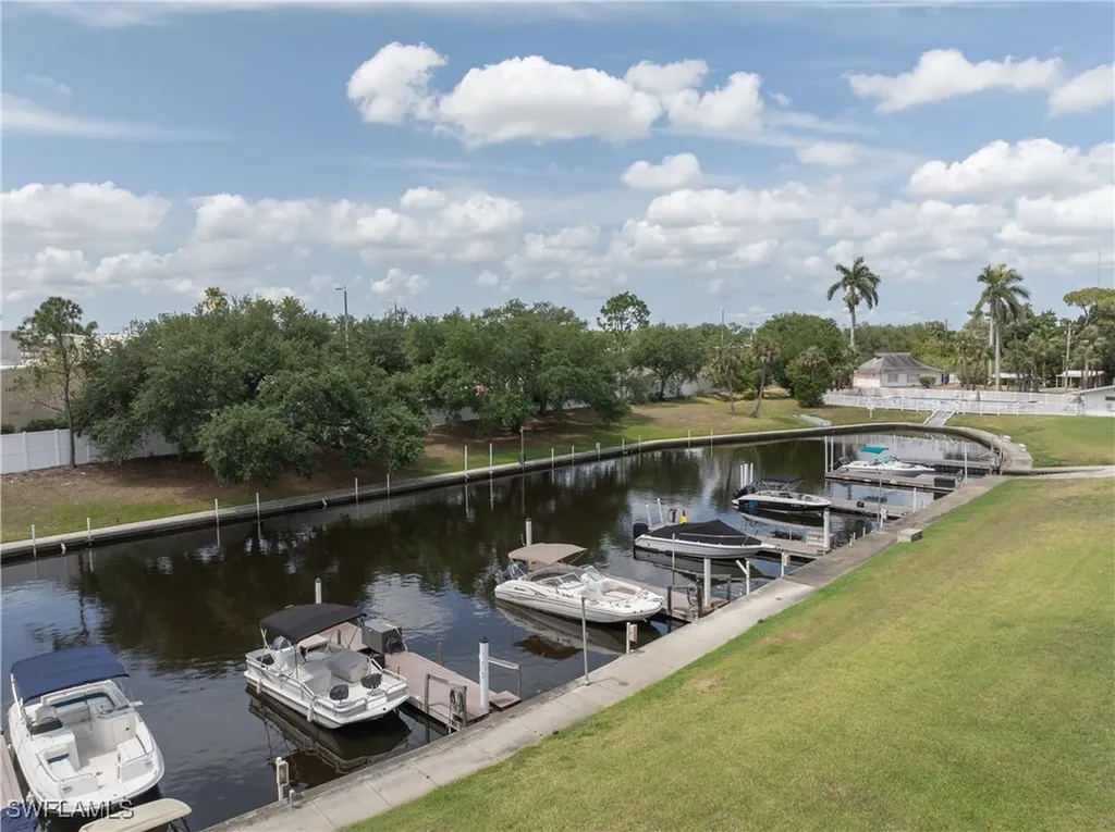 North Fort Myers FL 33903