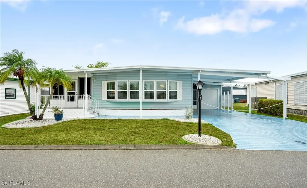 564 Hogan Drive North Fort Myers FL 33903