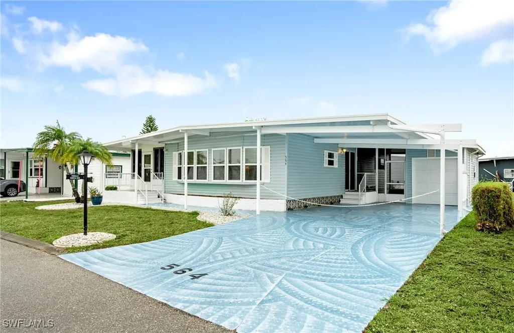 564 Hogan Drive North Fort Myers FL 33903