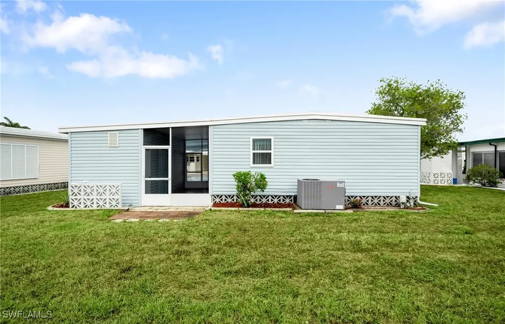 564 Hogan Drive North Fort Myers FL 33903
