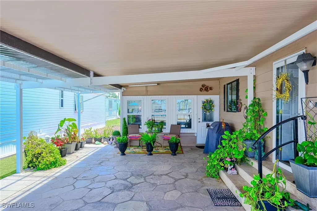 149 Kim Drive Naples FL 34104