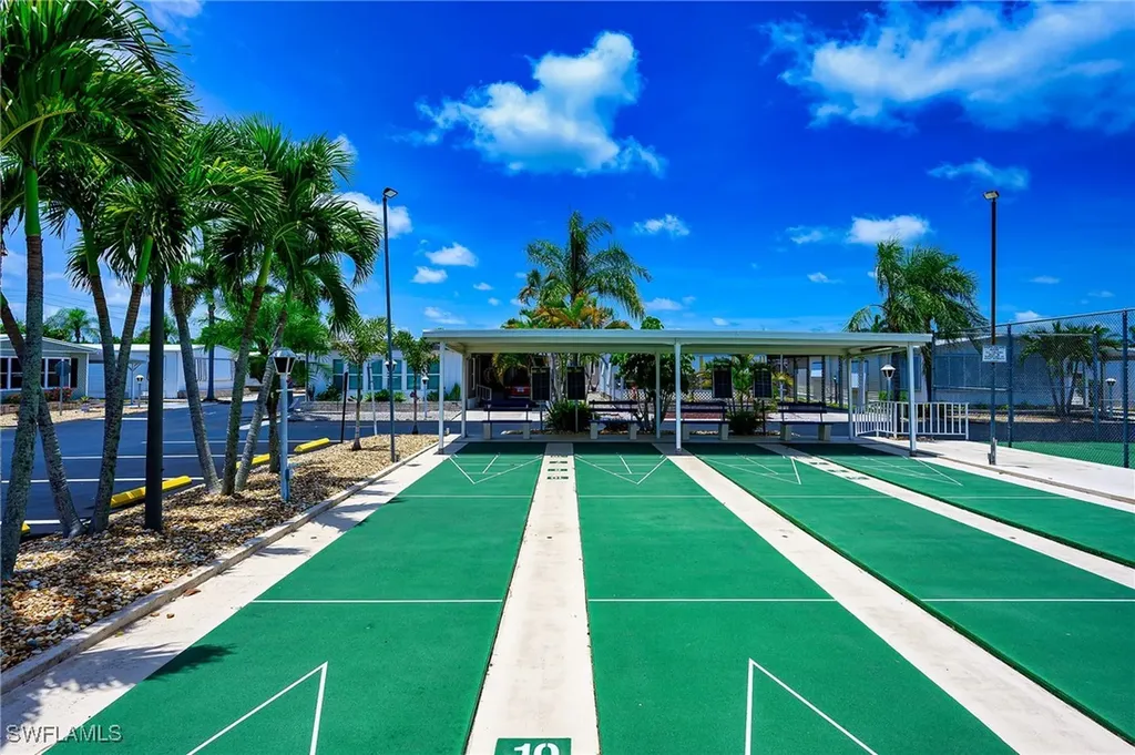 149 Kim Drive Naples FL 34104