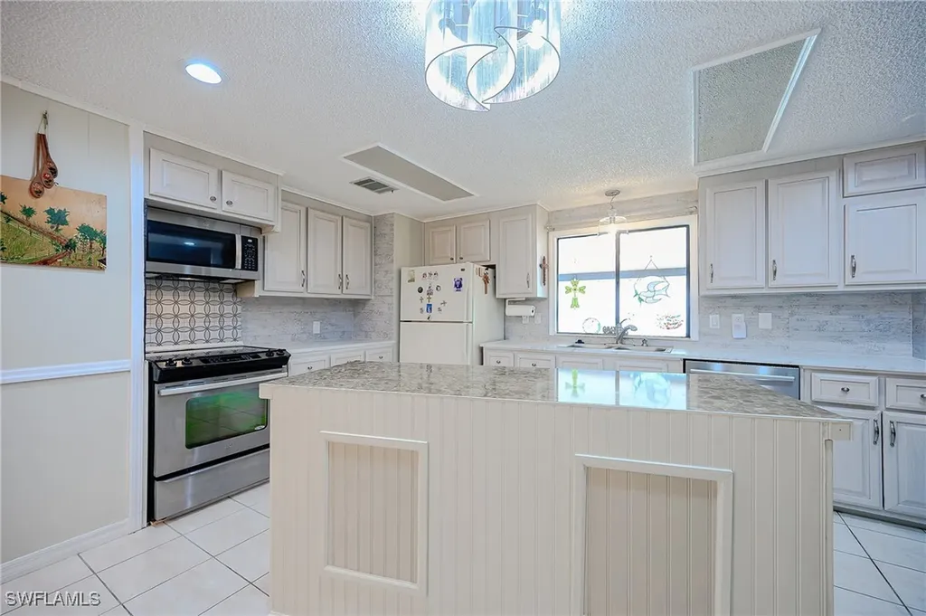 149 Kim Drive Naples FL 34104