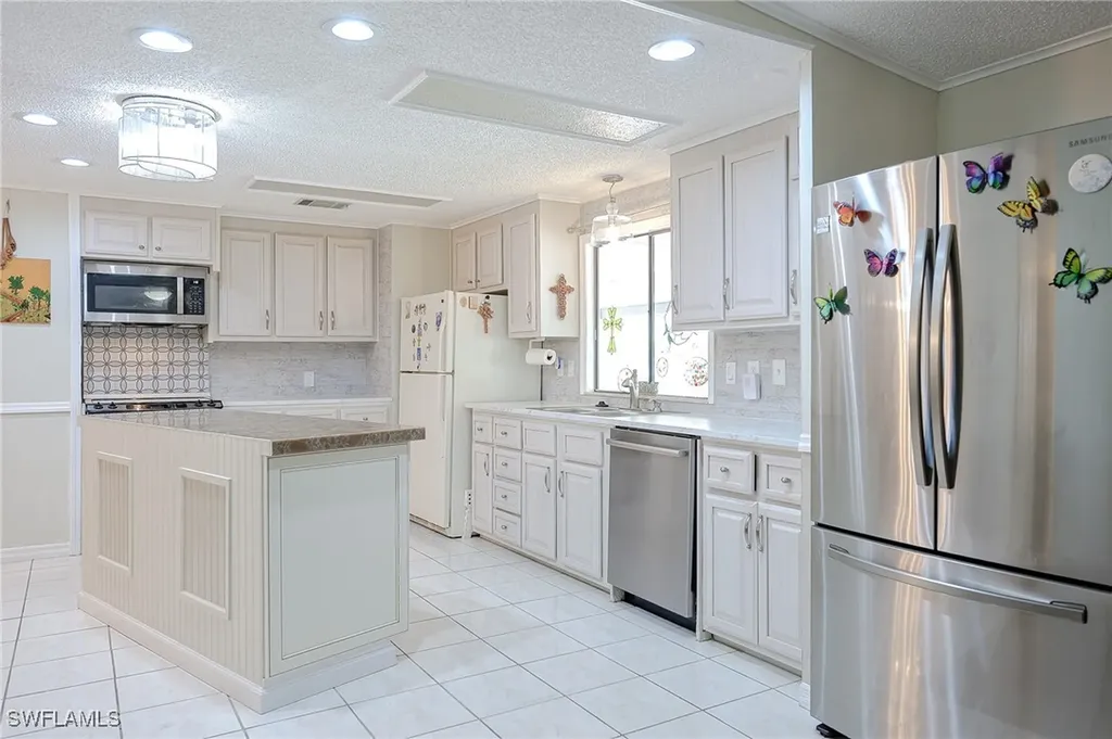 149 Kim Drive Naples FL 34104