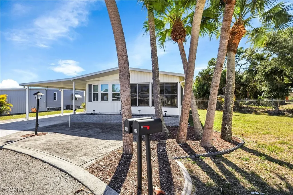 366 Middlecoff Court North Fort Myers FL 33903