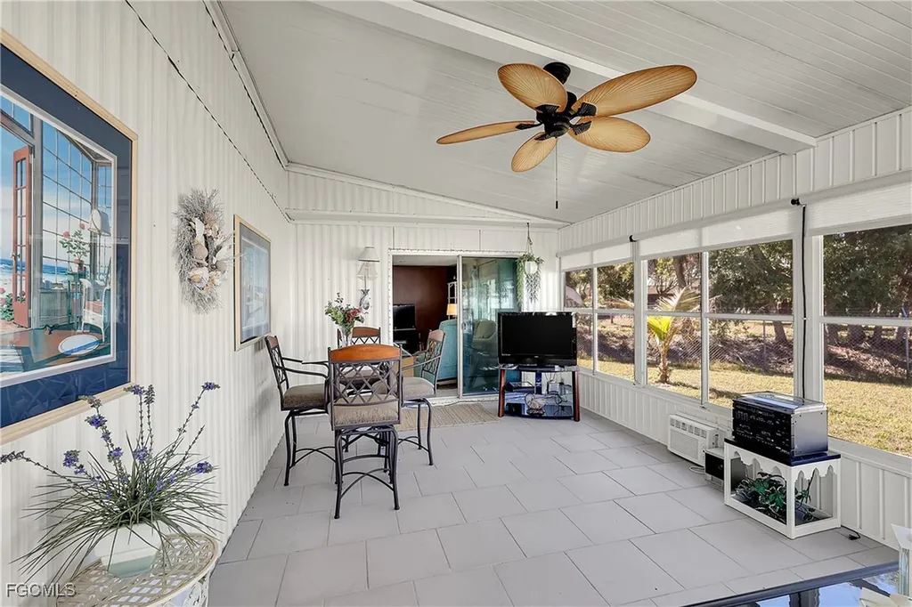 366 Middlecoff Court North Fort Myers FL 33903