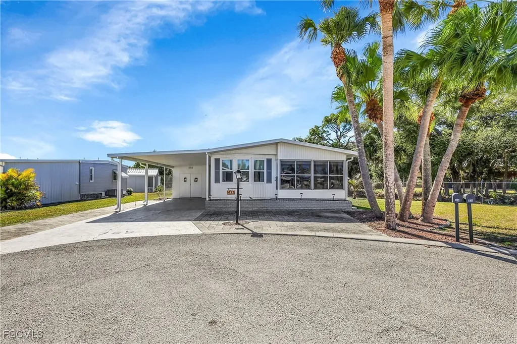 366 Middlecoff Court North Fort Myers FL 33903