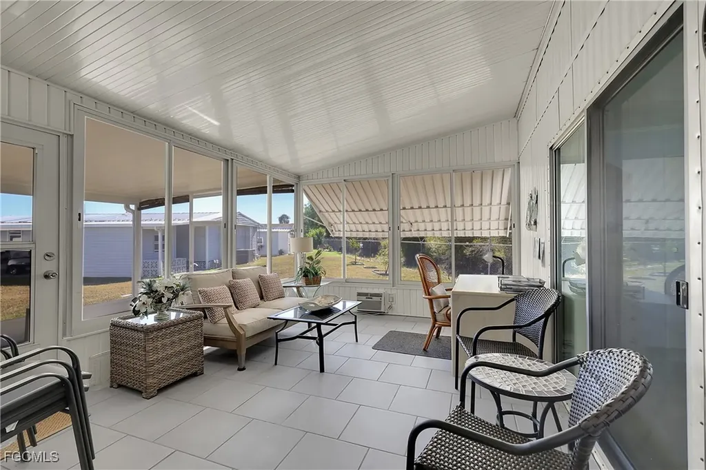 366 Middlecoff Court North Fort Myers FL 33903