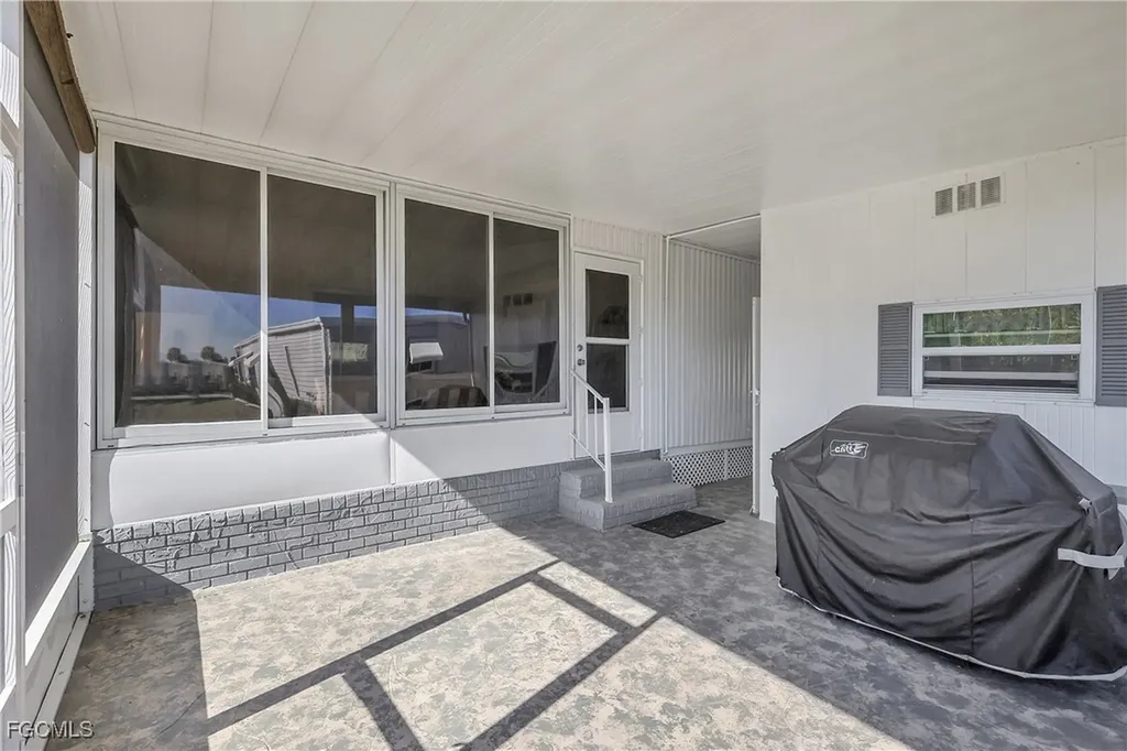 366 Middlecoff Court North Fort Myers FL 33903