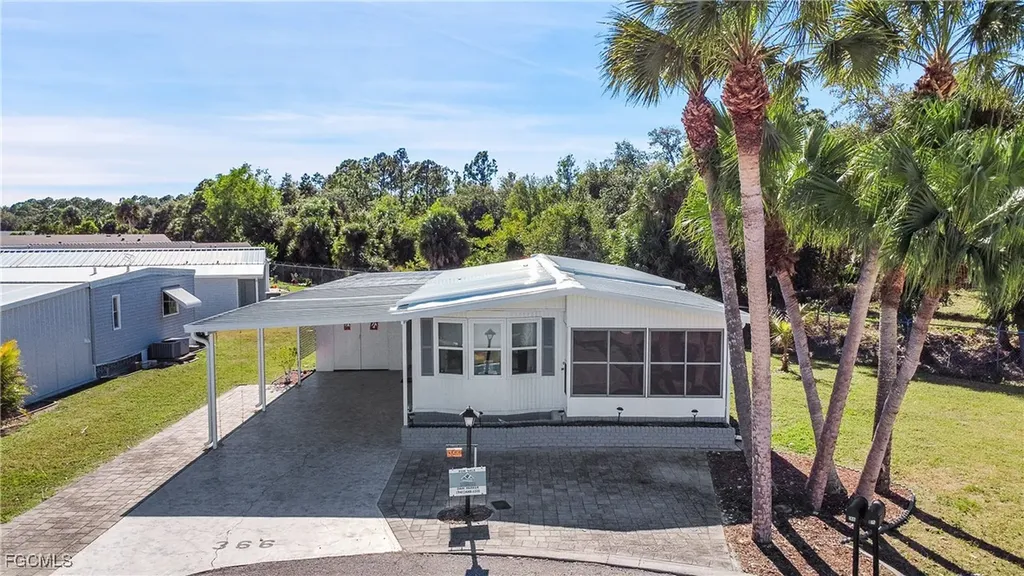 366 Middlecoff Court North Fort Myers FL 33903