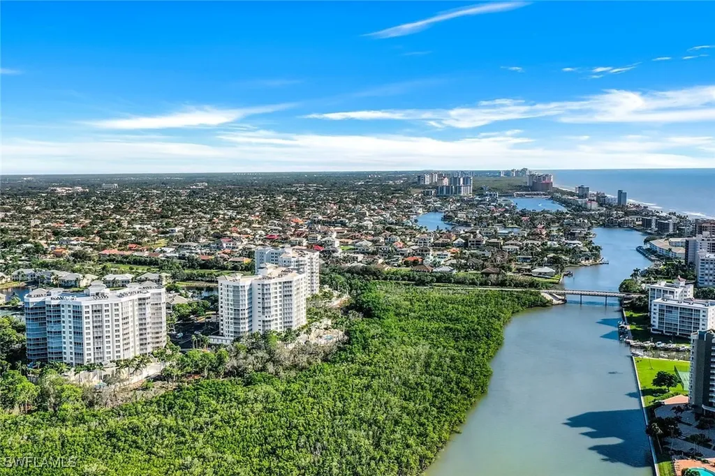 315 Dunes Boulevard Naples FL 34110