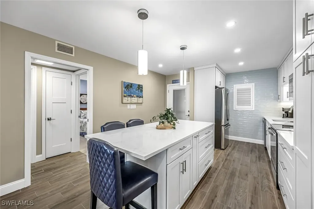 232 Banyan Boulevard Naples FL 34102