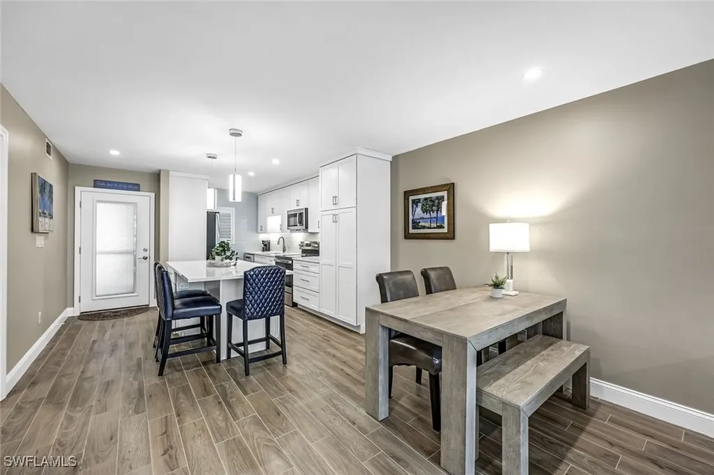 232 Banyan Boulevard Naples FL 34102