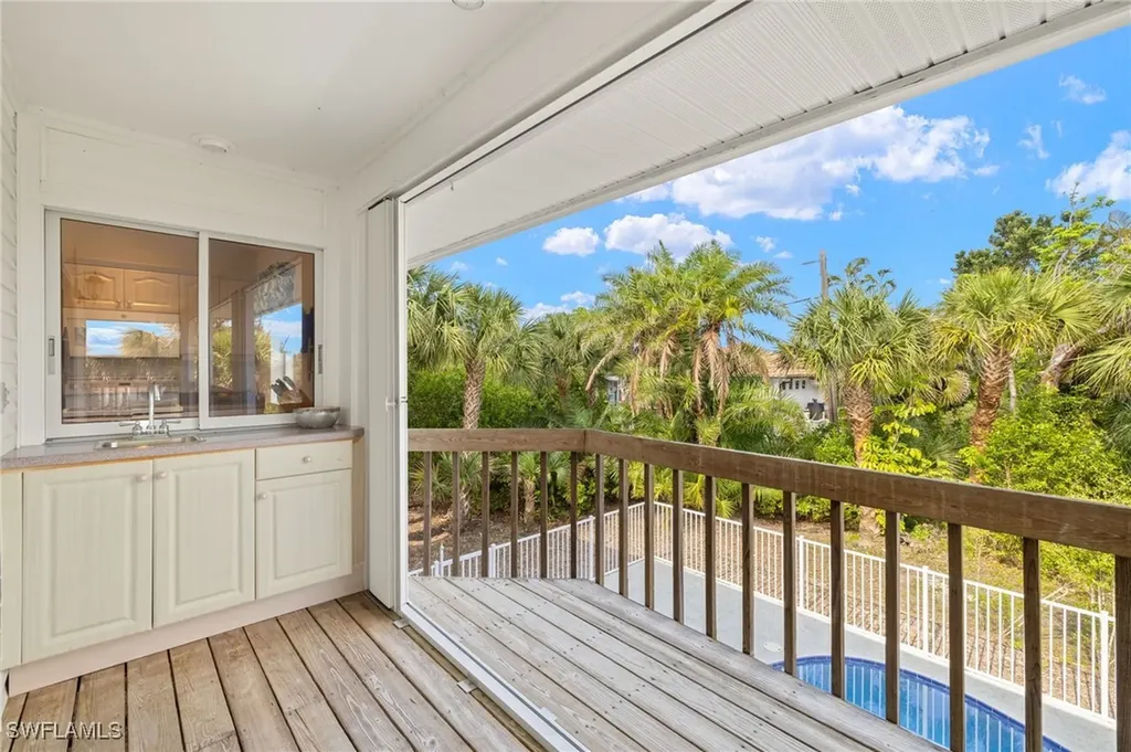 595 Sea Oats Drive Sanibel FL 33957