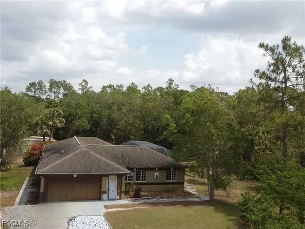 4335 18th Avenue SE Naples FL 34117