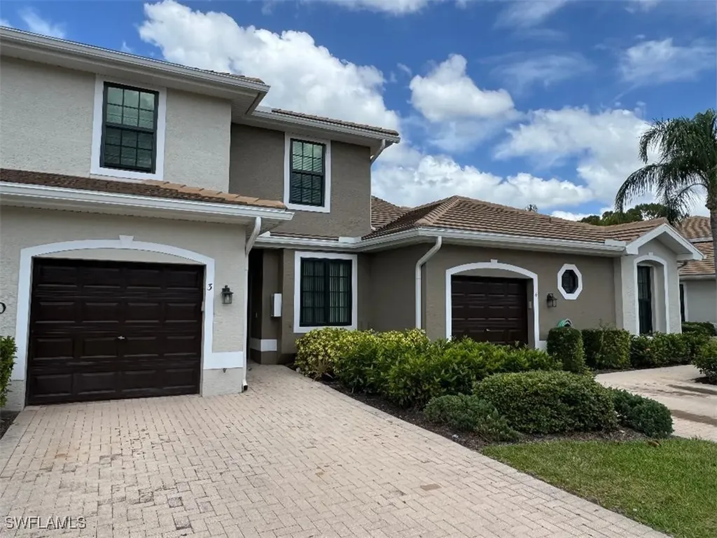 7800 Woodbrook Circle Naples FL 34104