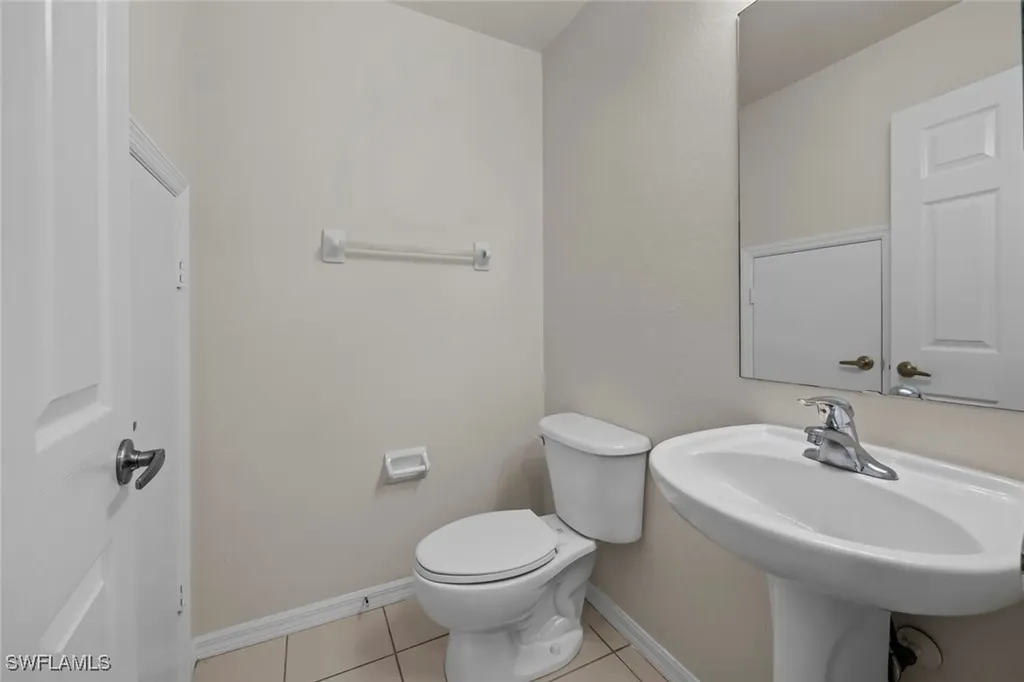 7800 Woodbrook Circle Naples FL 34104