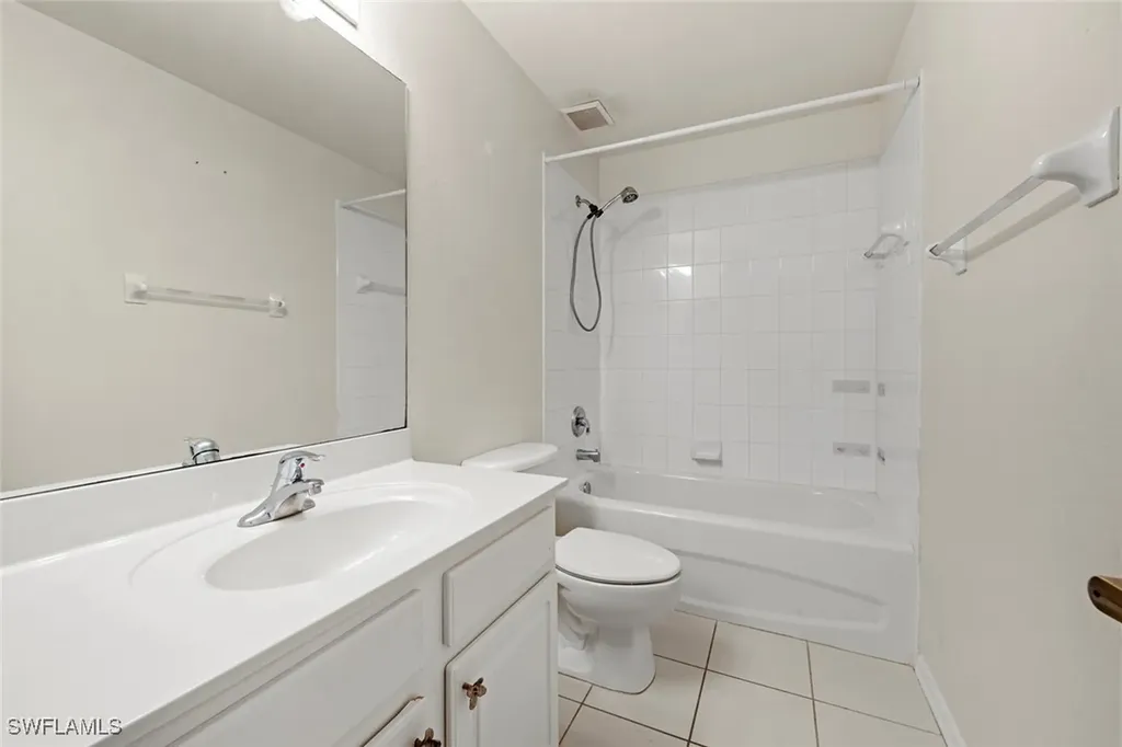 7800 Woodbrook Circle Naples FL 34104