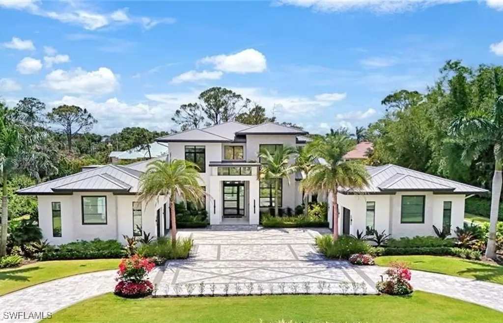 Naples FL, 493 Carica Road