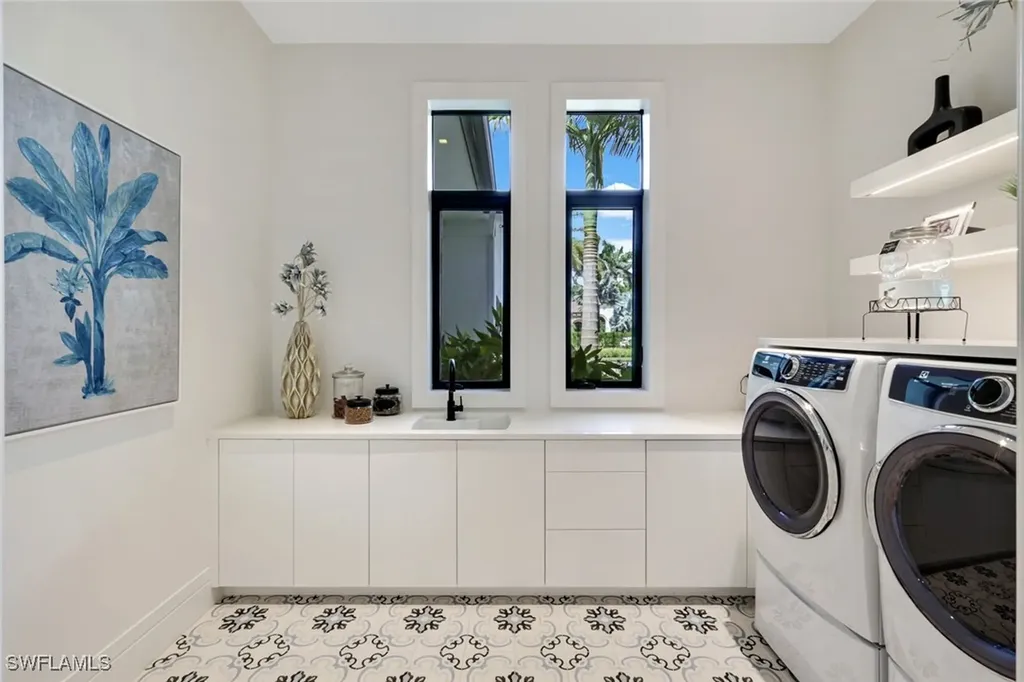 493 Carica Road Naples FL 34108