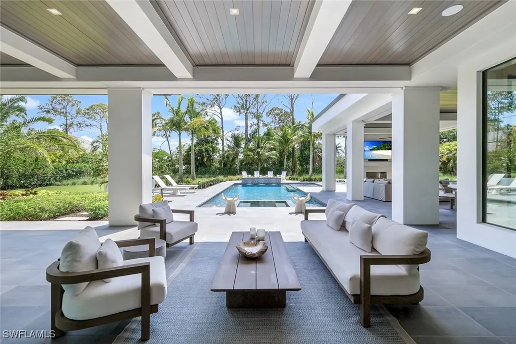 493 Carica Road Naples FL 34108