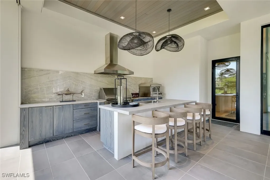 493 Carica Road Naples FL 34108