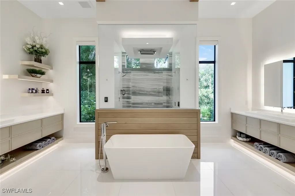 493 Carica Road Naples FL 34108