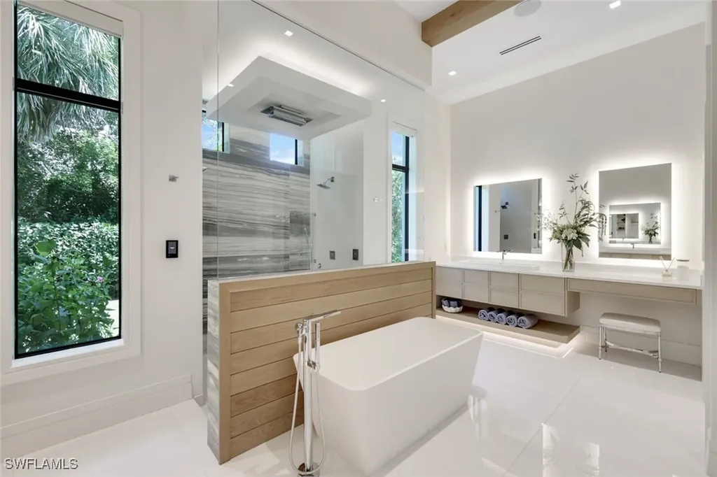 493 Carica Road Naples FL 34108