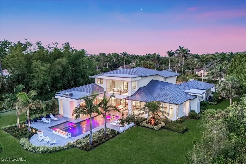 493 Carica Road Naples FL 34108