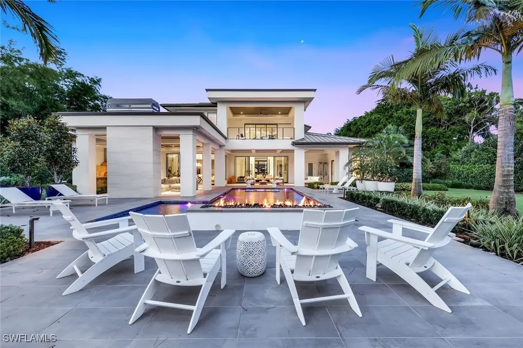 493 Carica Road Naples FL 34108