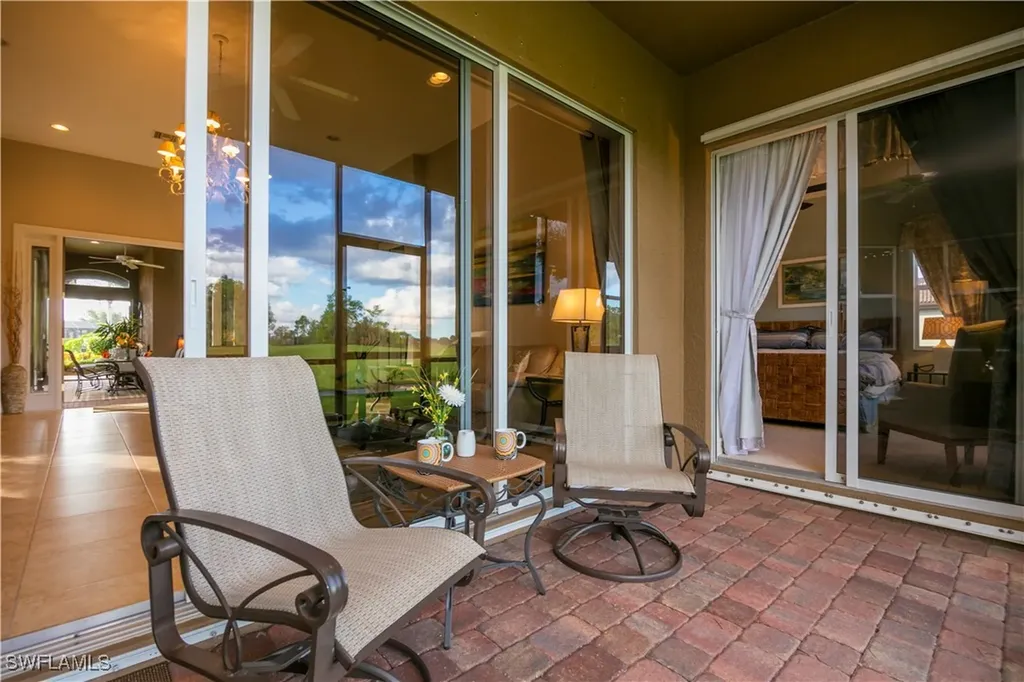 6088 Dogleg Drive Naples FL 34113