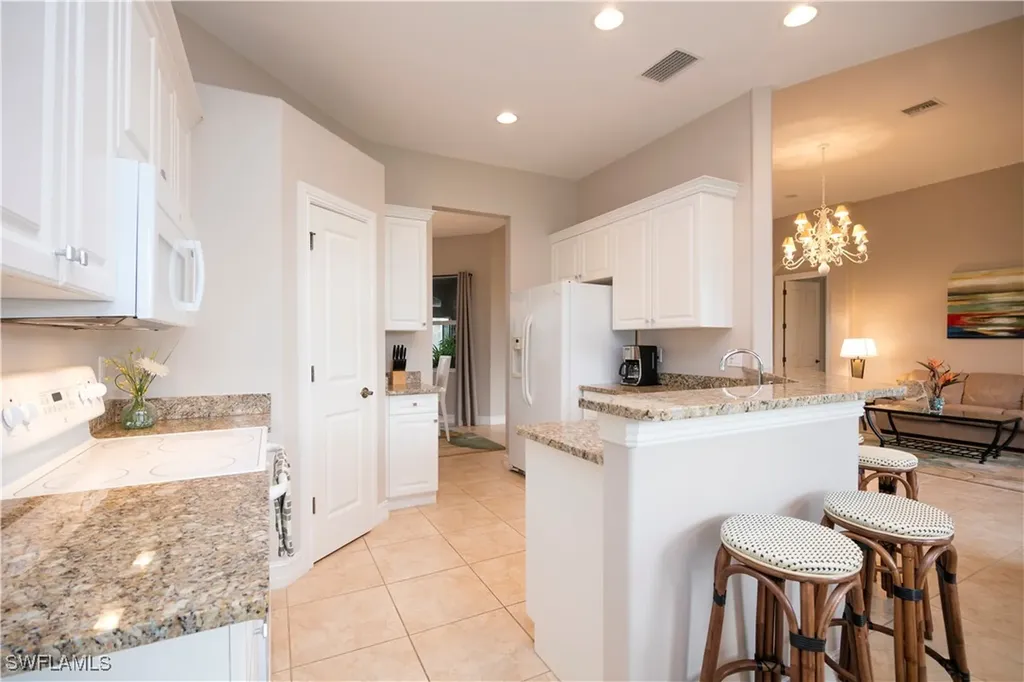 6088 Dogleg Drive Naples FL 34113