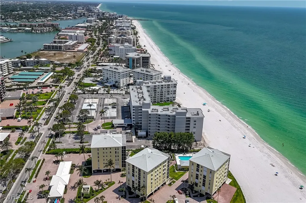 3483 Gulf Shore Boulevard N Naples FL 34103