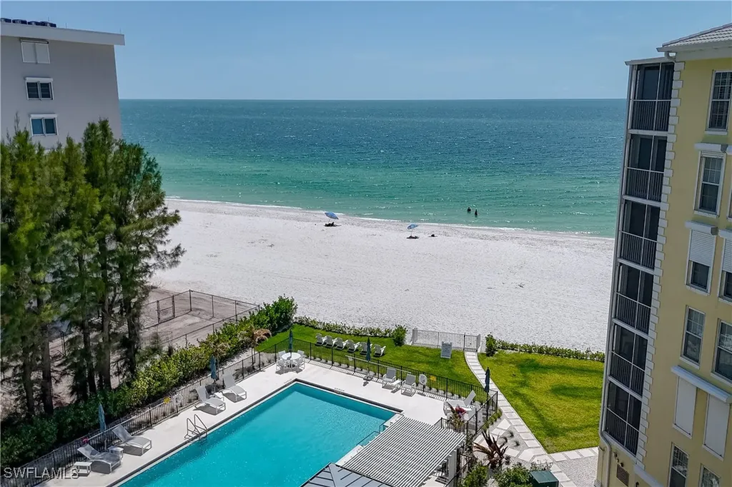 3483 Gulf Shore Boulevard N Naples FL 34103