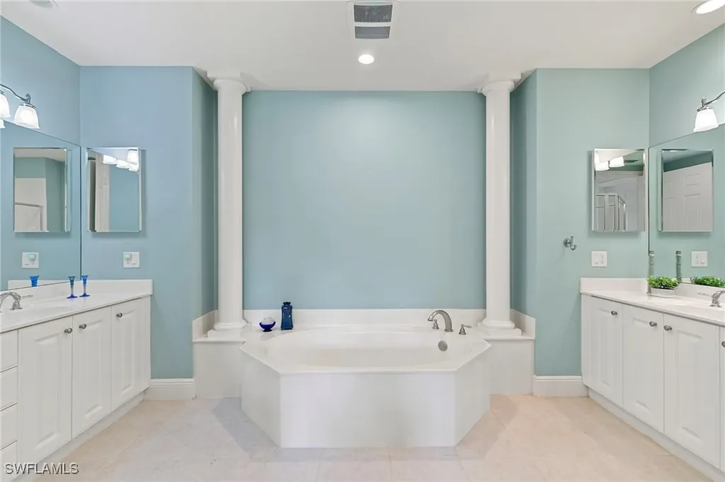 9224 Campanile Circle Naples FL 34114