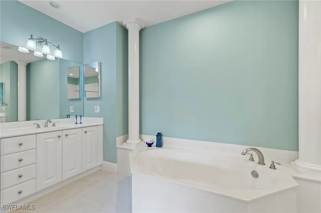 9224 Campanile Circle Naples FL 34114