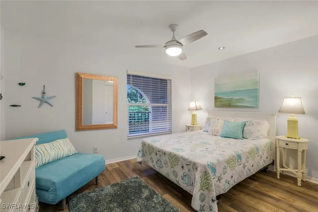 9101 Vanderbilt Drive Naples FL 34108