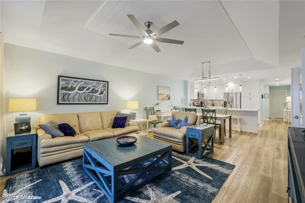 9101 Vanderbilt Drive Naples FL 34108
