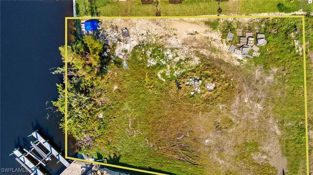 3914 SW 25th Place Cape Coral FL 33914