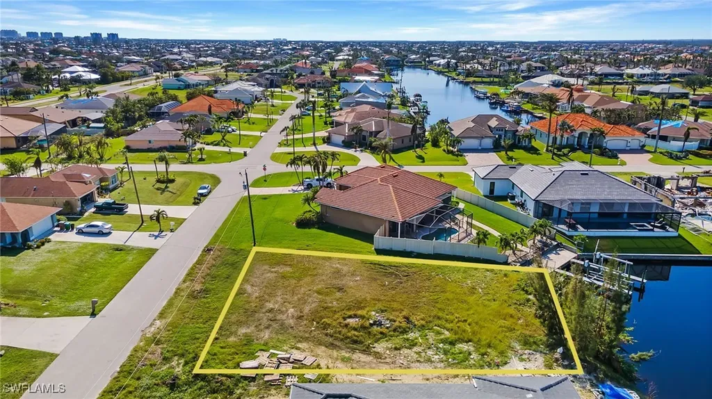 3914 SW 25th Place Cape Coral FL 33914