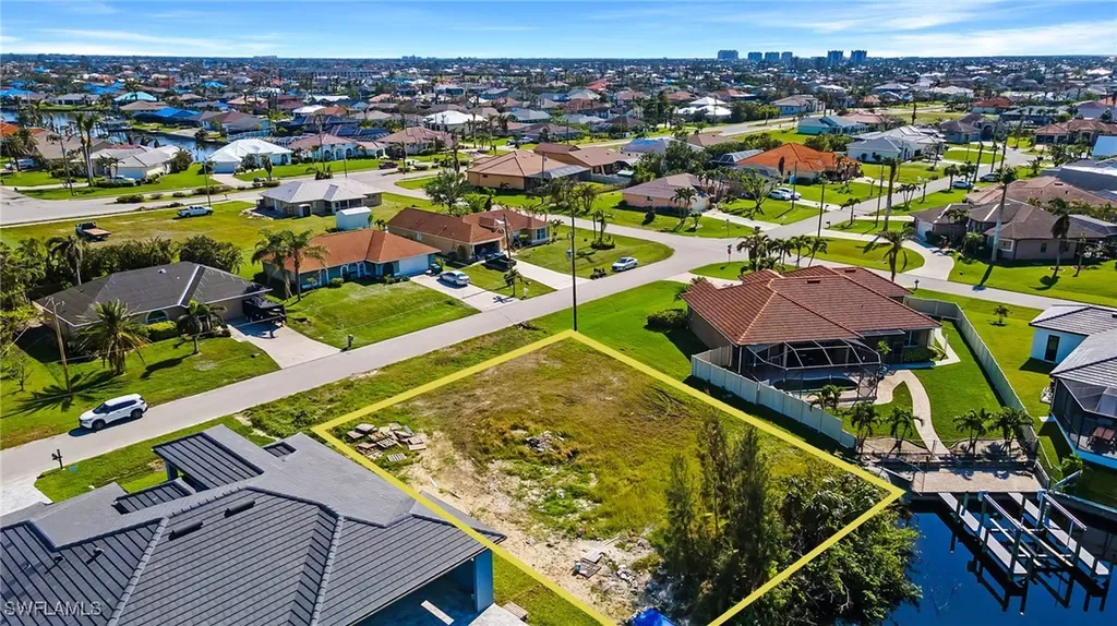 3914 SW 25th Place Cape Coral FL 33914