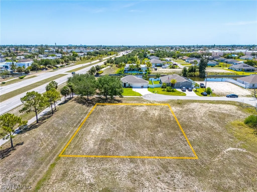 2418 SW 11th Avenue Cape Coral FL 33914
