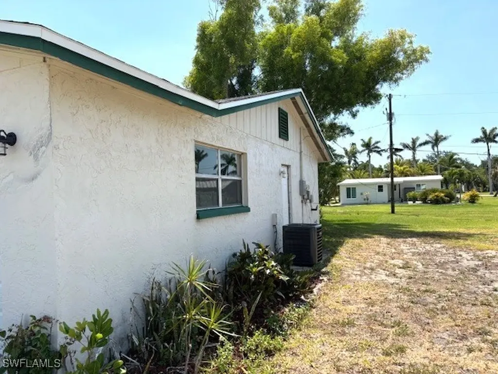 15757 Missouri Street Bokeelia FL 33922