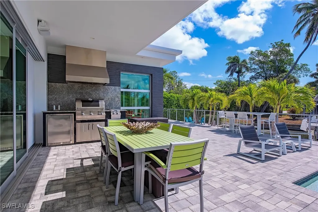 1807 Snook Drive Naples FL 34102
