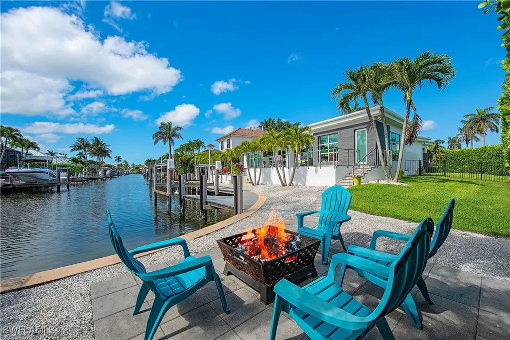 1807 Snook Drive Naples FL 34102