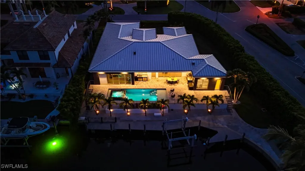 1807 Snook Drive Naples FL 34102