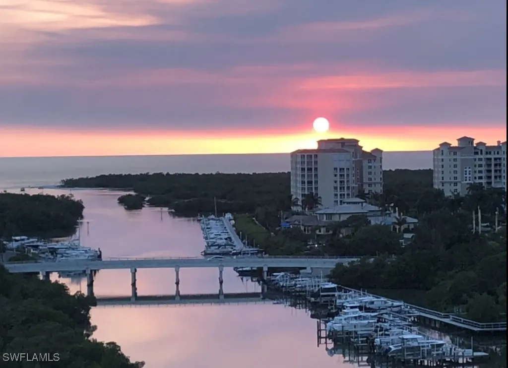 Naples FL, 430 Cove Tower Drive, Unit 1202