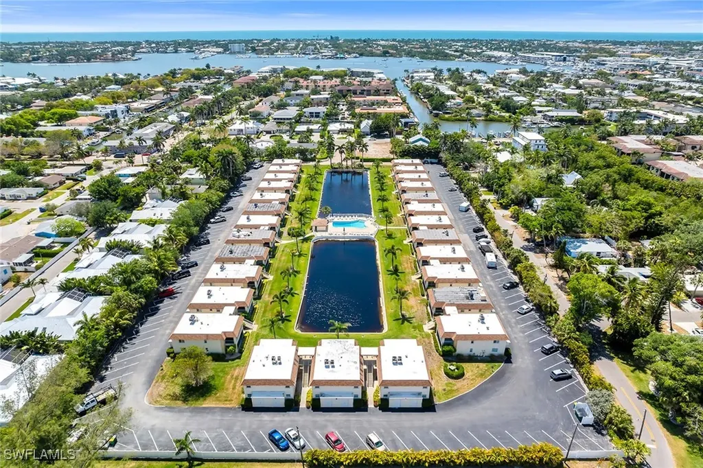 1155 Sandpiper Street Naples FL 34102