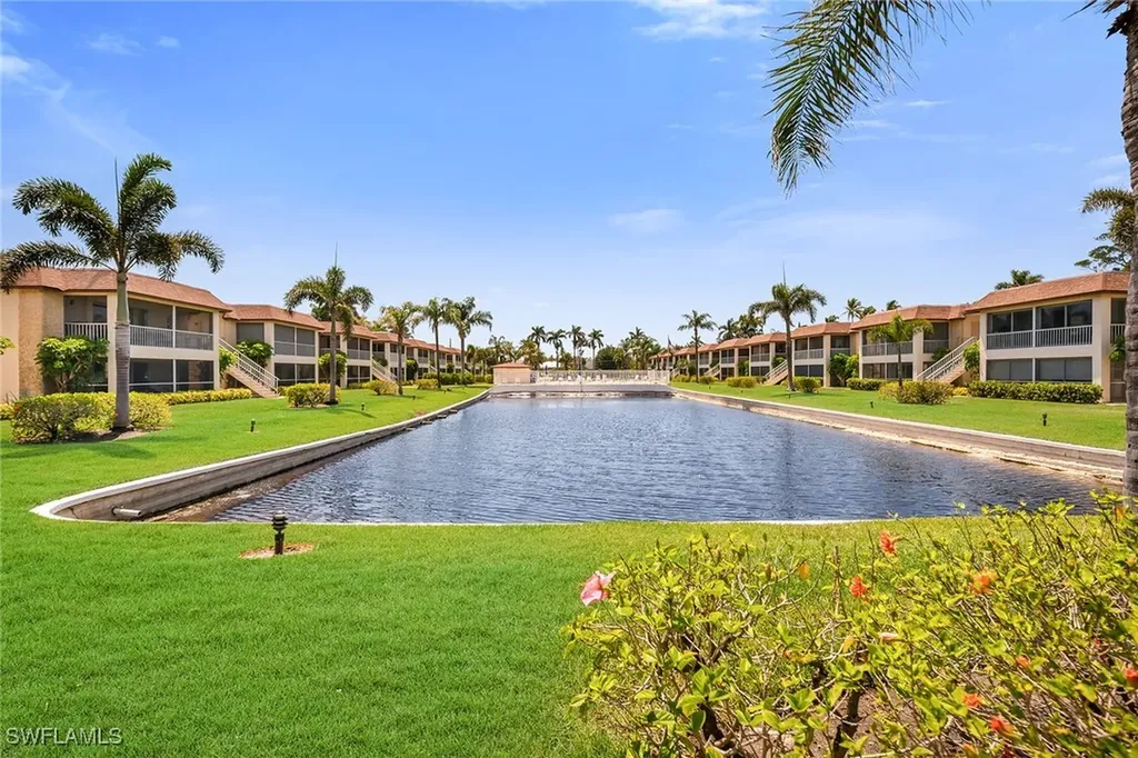 1155 Sandpiper Street Naples FL 34102